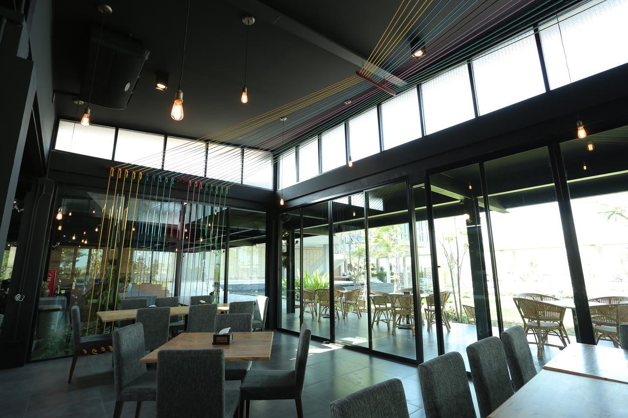 Navela Hotel & Convention Ratchaburi Екстер'єр фото