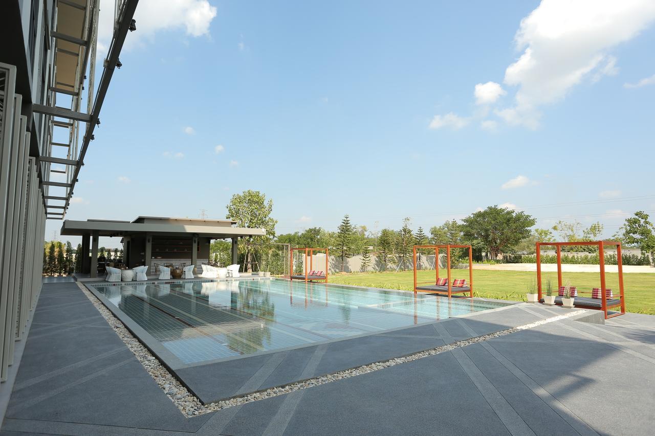 Navela Hotel & Convention Ratchaburi Екстер'єр фото