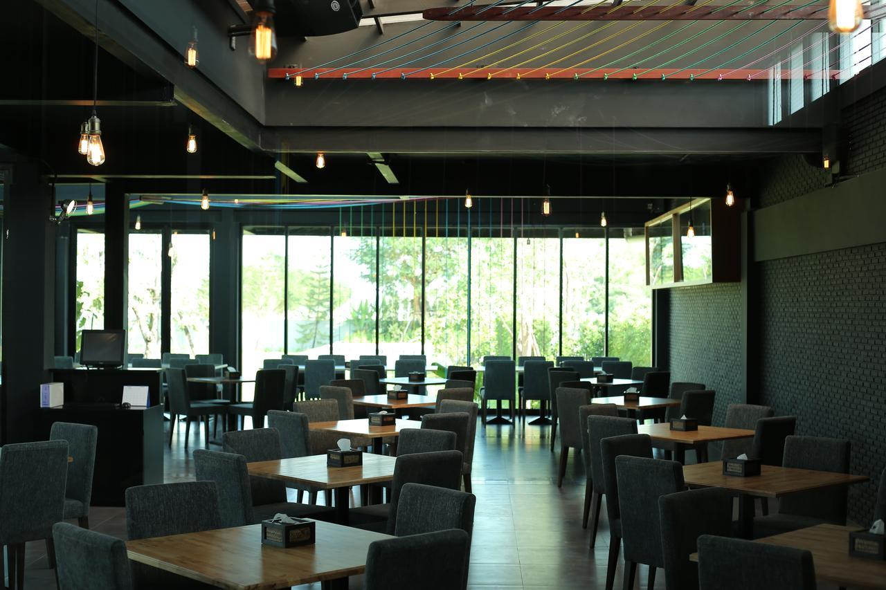Navela Hotel & Convention Ratchaburi Екстер'єр фото