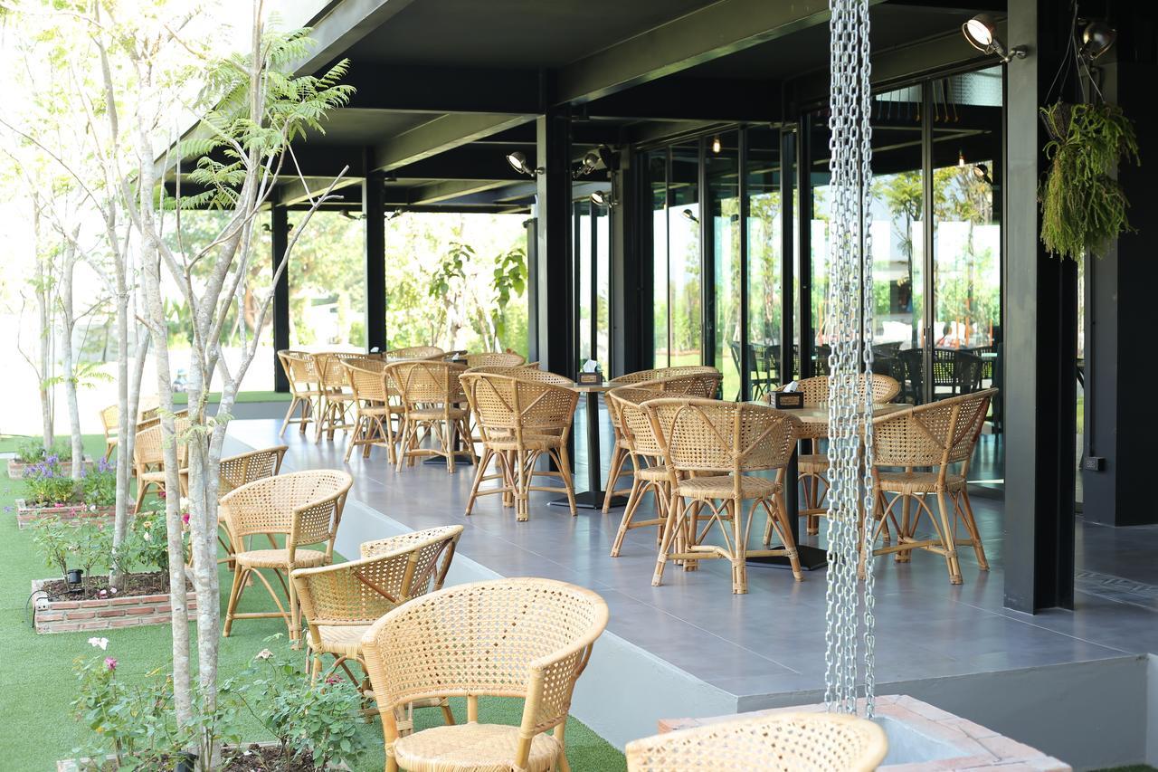 Navela Hotel & Convention Ratchaburi Екстер'єр фото